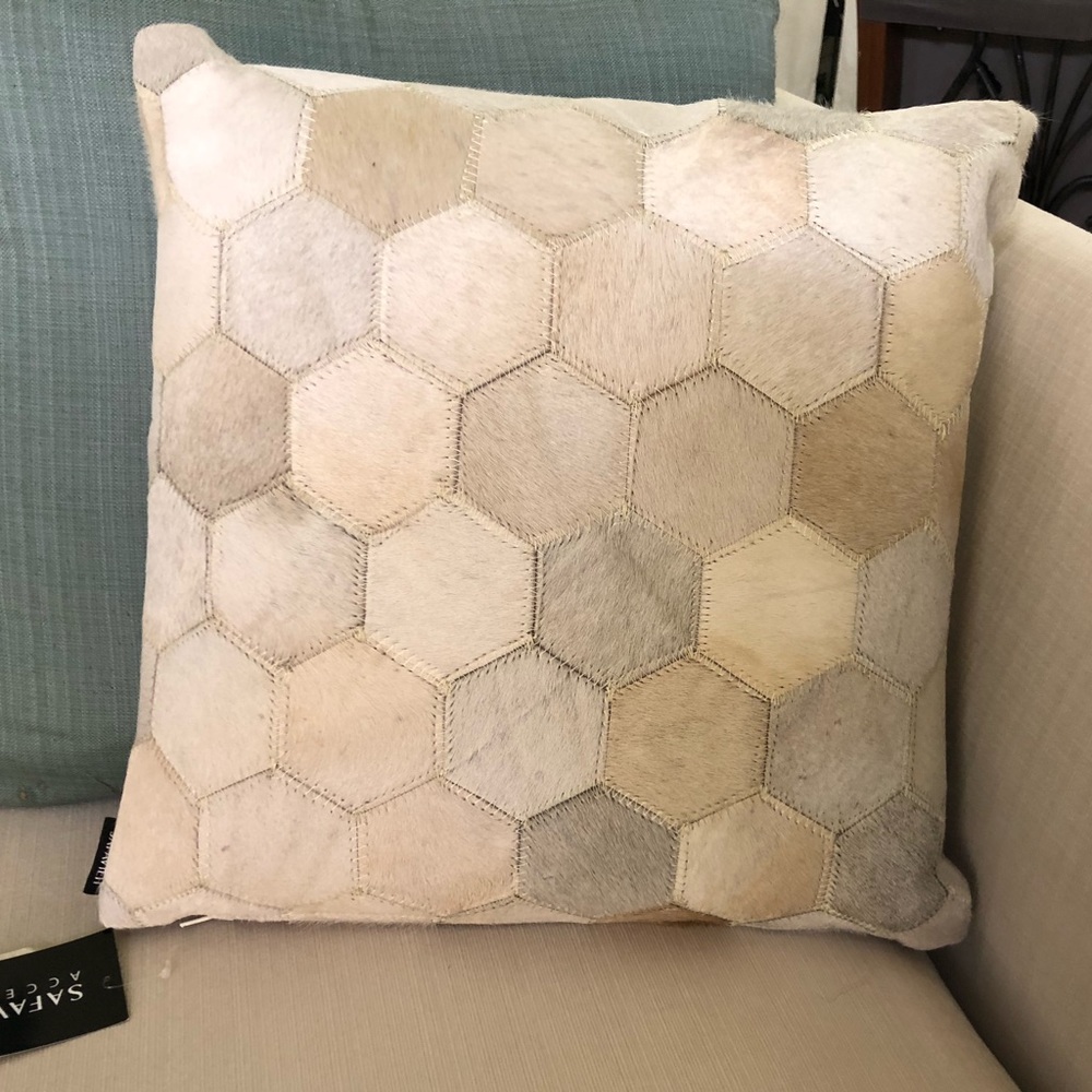 Safavieh Decorative pillows